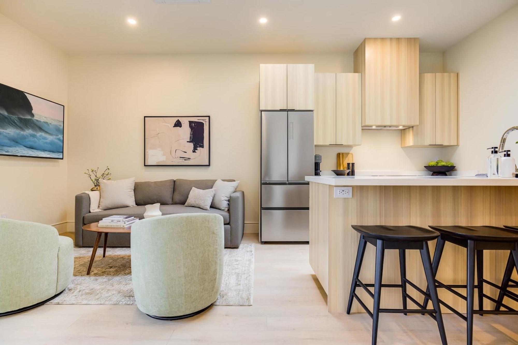 Casa De La Vina - Boutique Apartments In Downtown Санта-Барбара Экстерьер фото
